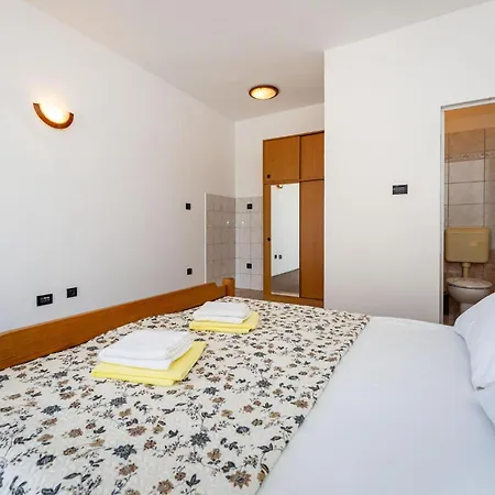 Gorgeous In With Wifi * Galovac (Zadar)