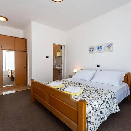 Apartament Gorgeous In With Wifi