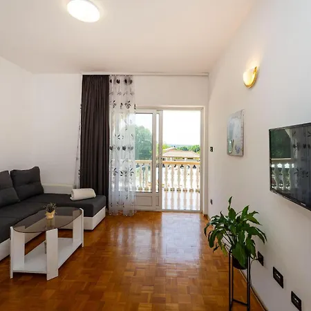 Gorgeous In With Wifi Apartament Galovac (Zadar)