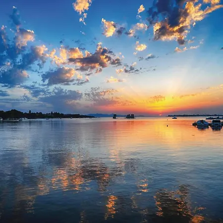 Gorgeous In With Wifi Galovac (Zadar)