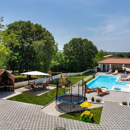 Beautiful In With Kitchen Galovac (Zadar)